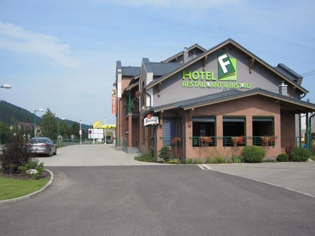 F - Team Hotel Liptovský Hrádok Exterior foto
